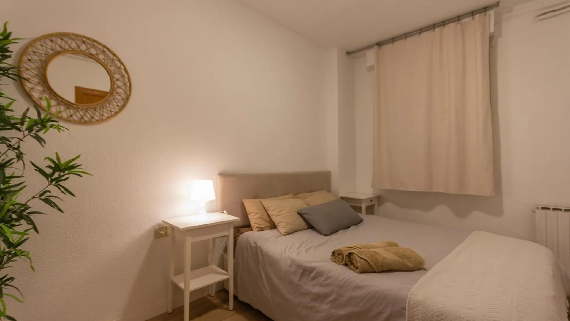 Апартаменты Innouthome Apartamento Eixample Barcelona